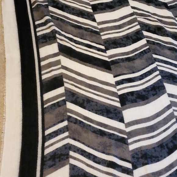 NWT Zara shawl - Picture 5 of 7